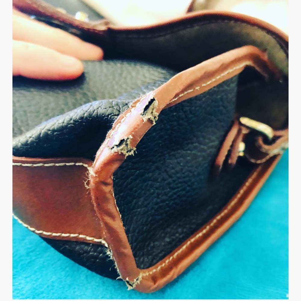 Dooney & Bourke Leather Crossbody Purse - Picture 8 of 8